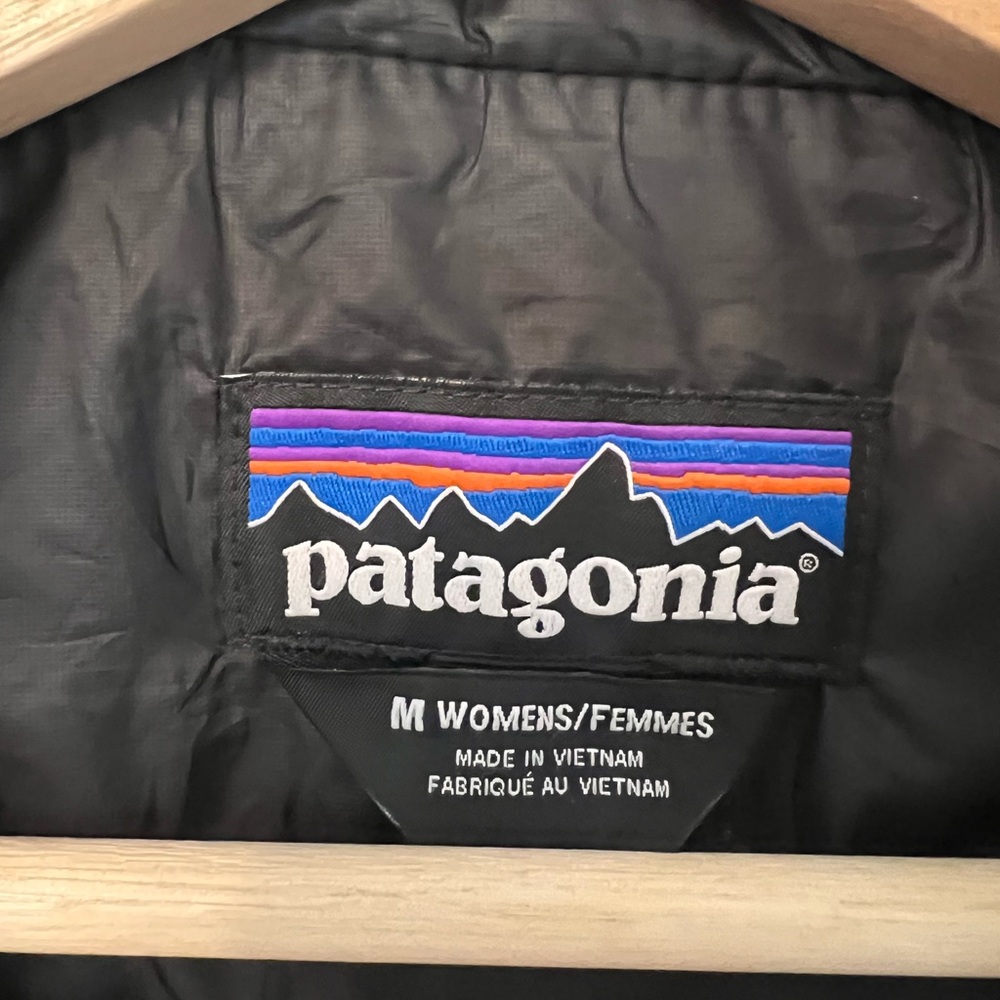 Patagonia Women’s Puffer Vest - Picture 3 of 4